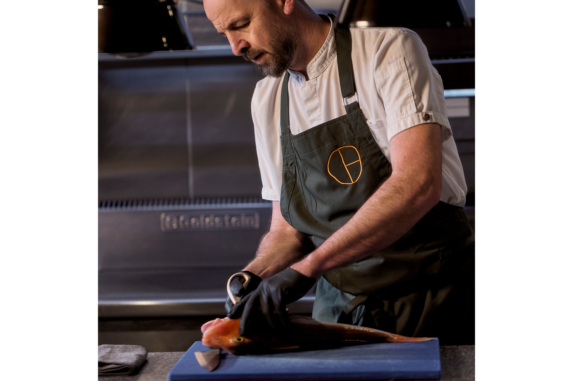 Julian Hills, Navi - Champagne Ayala