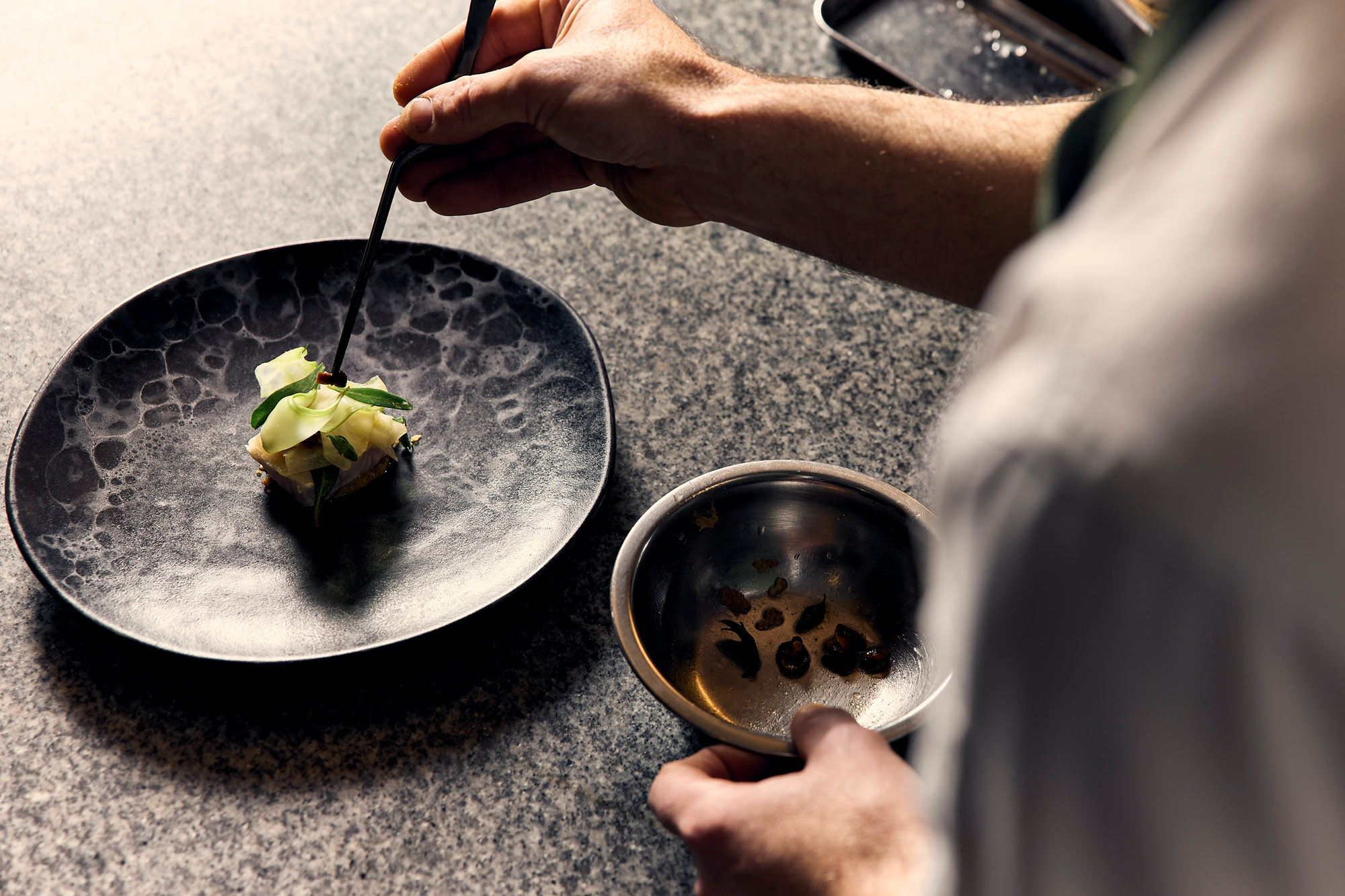 Julian Hills, Navi - Champagne Ayala